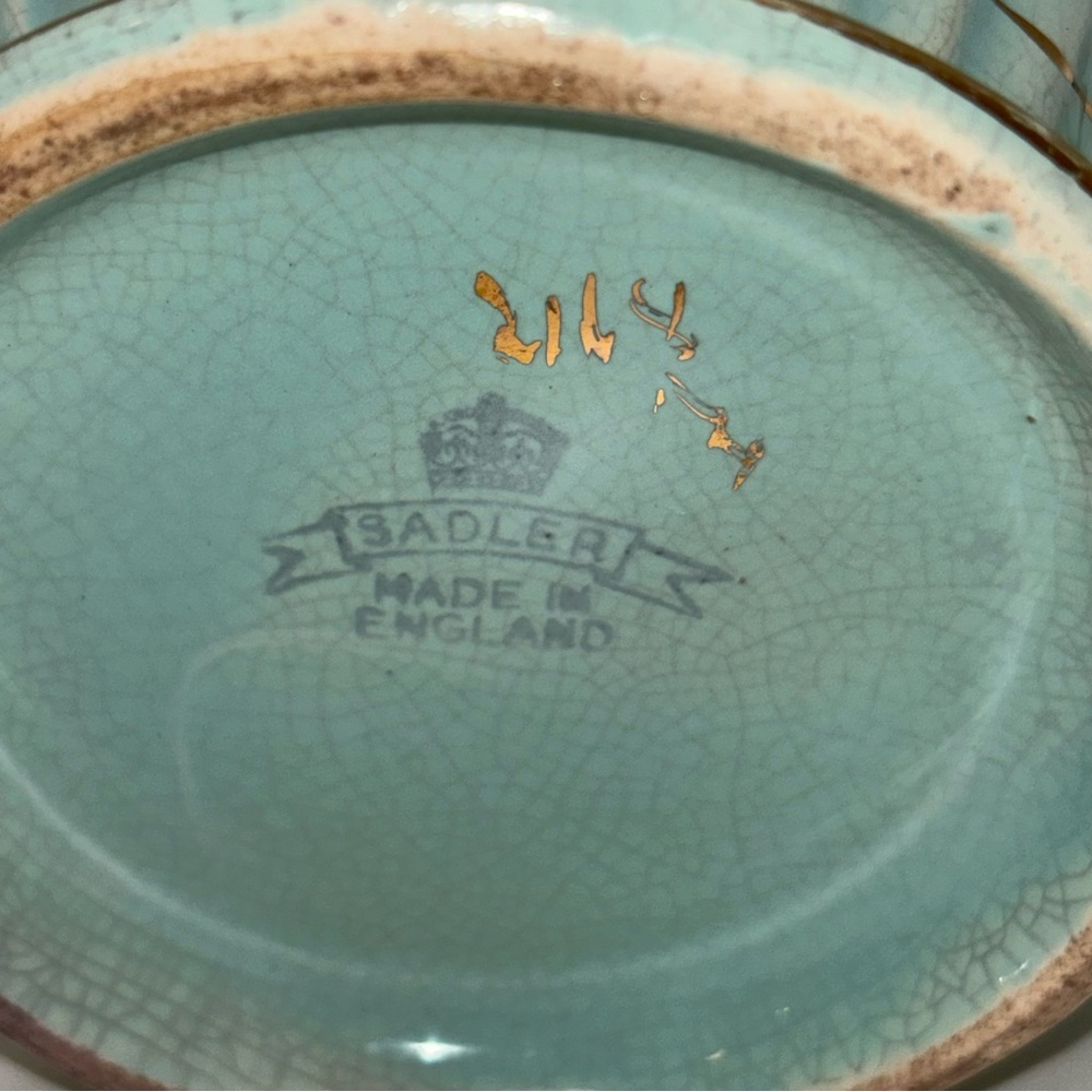 Sadler, England Vintage Art Deco ceramic teapot in mint green with gold accents - Picture 10 of 15